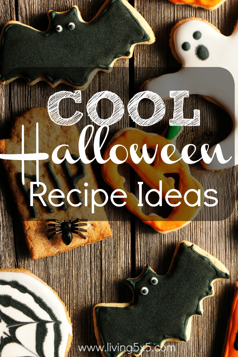 From spooky lady fingers, to mummy pizzas, and eye-balling desserts, who doesn't want a dip of these cool Halloween recipe ideas? Get my top 3 here! 